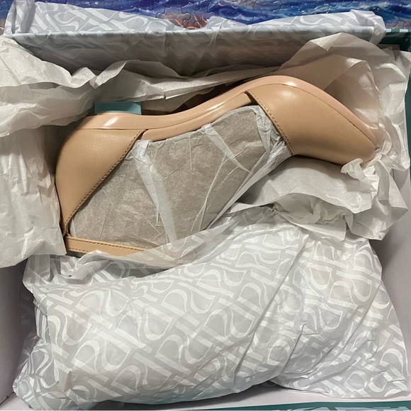 Pashion Footwear convertible heels. Size 5 - Picture 10 of 11